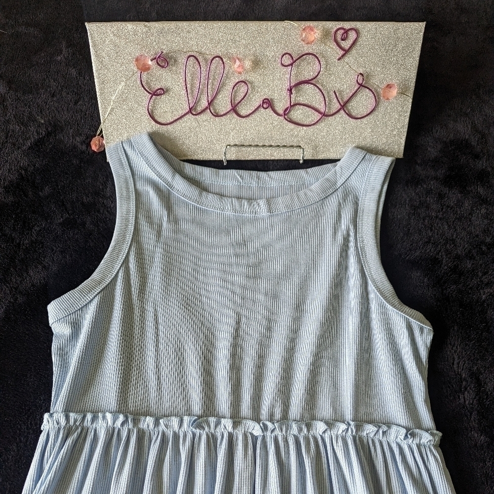 Sleeveless Dress - Picture 3 of 8